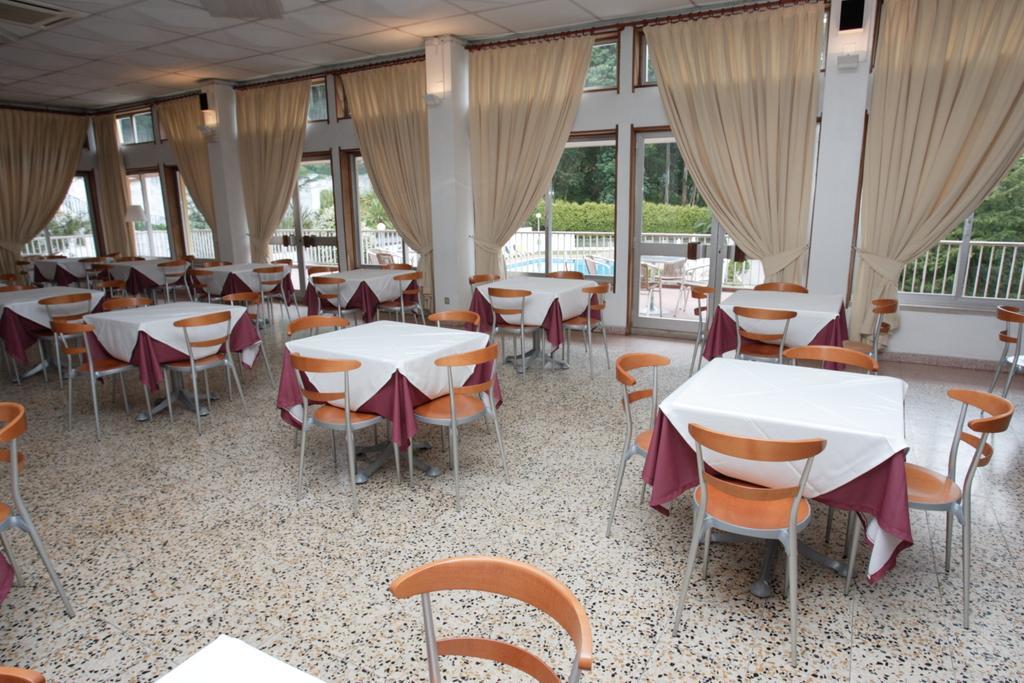 Hotel Inatel Santa Maria Da Feira Exterior foto